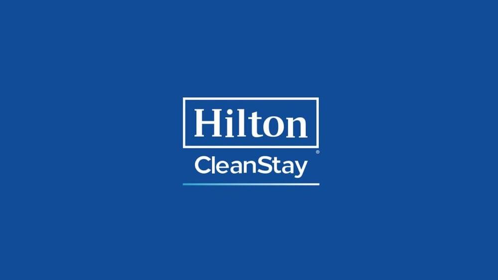 Hampton & Hotel Enid