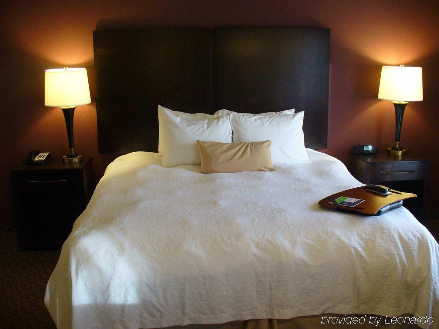 Hotel Hampton & 3*